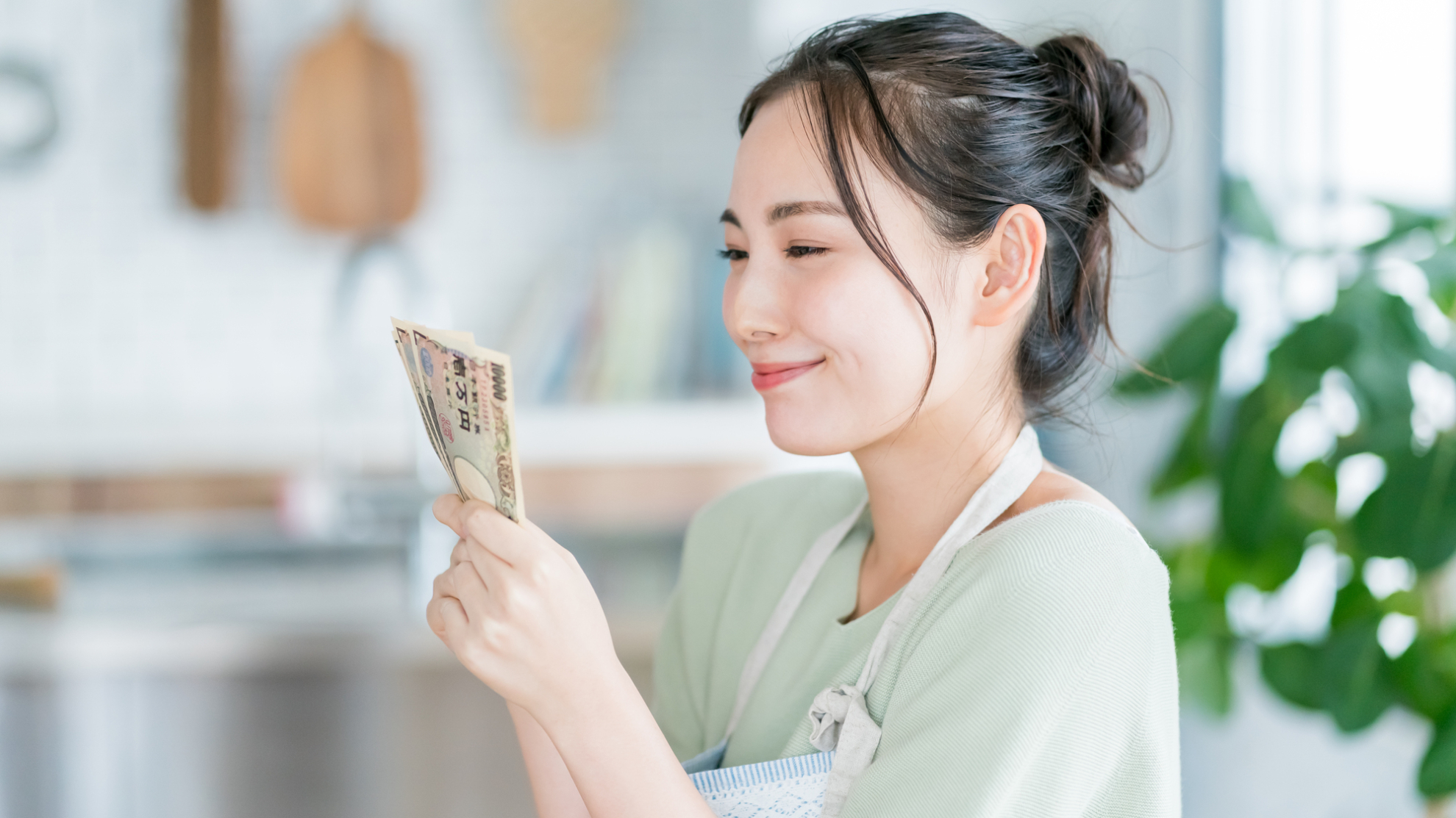 大人のお小遣いは平均いくら?使い道や上手にやりくりするポイントを紹介